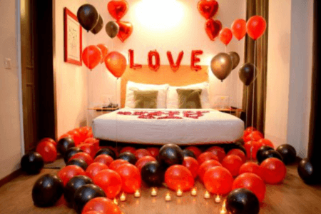 LOVELY ROOM DECORATION